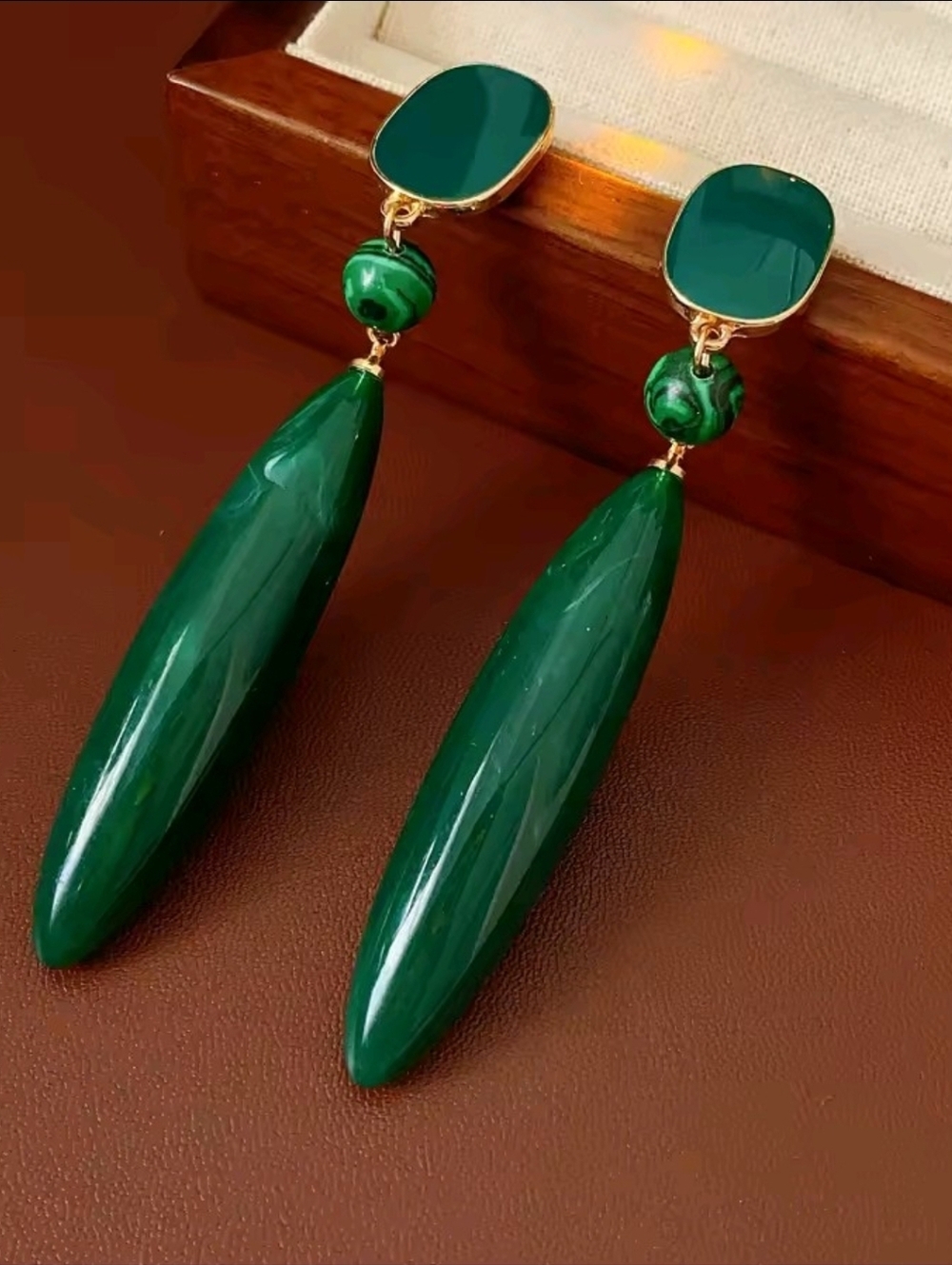Styling Green Drop Dangle Earrings - Fashion Jewelry